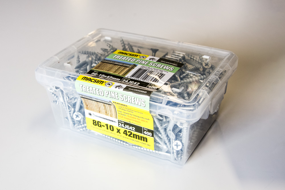 Screws Treated pine 8g- 10mm x 42mm Galvanised Pack 400
