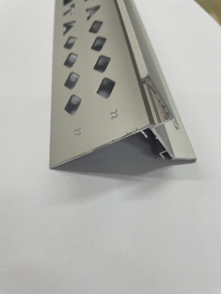 BALCONY TRIM 22MM X 3MTR WEEP HOLE MATT SILVER