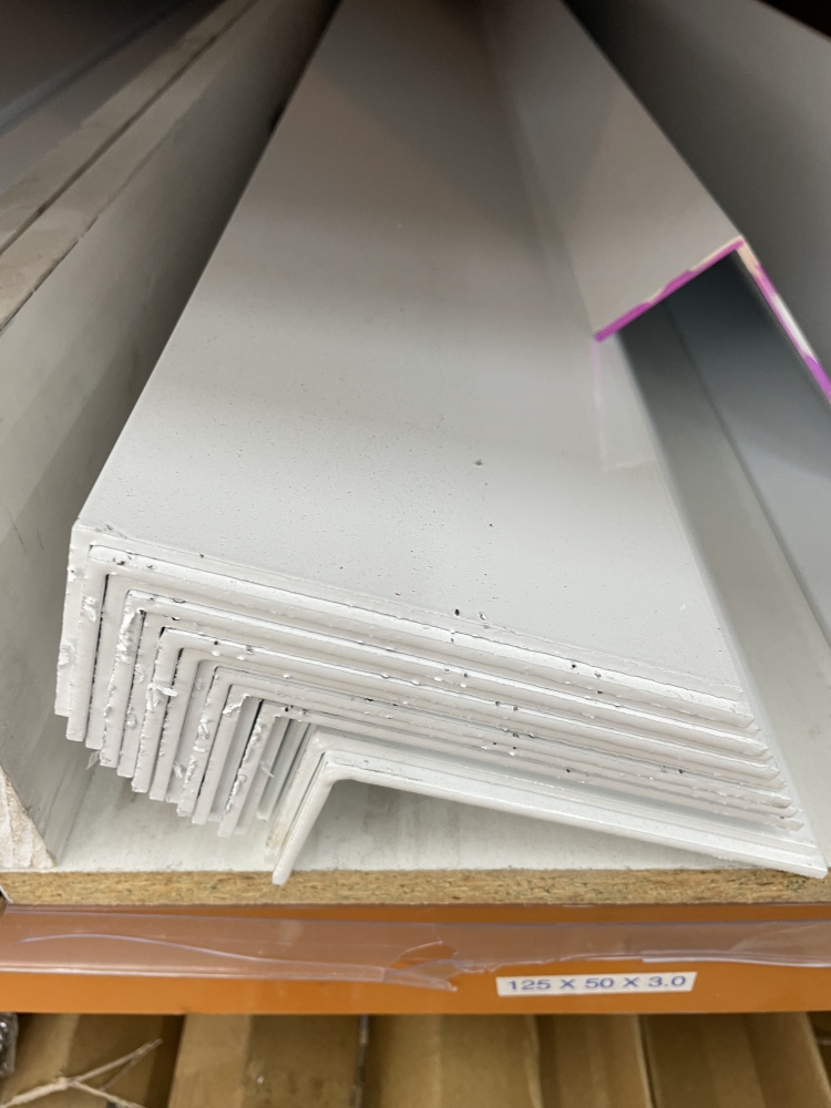 ANGLE 125mm X 50mm X 3mm X 6.5Mtr WHITE