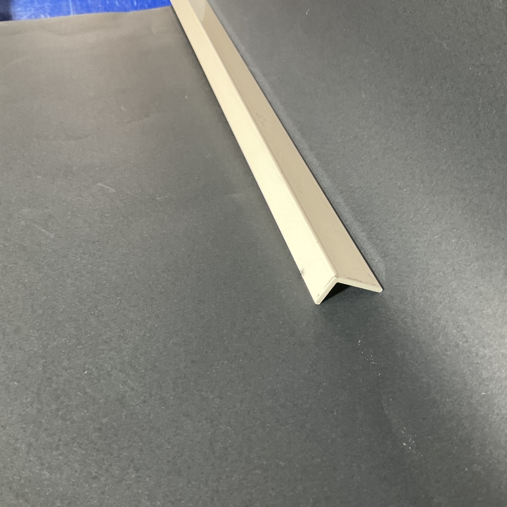 Angle 20mm x 12mm x 1.6mm x 6.5Mtrs - White Birch
