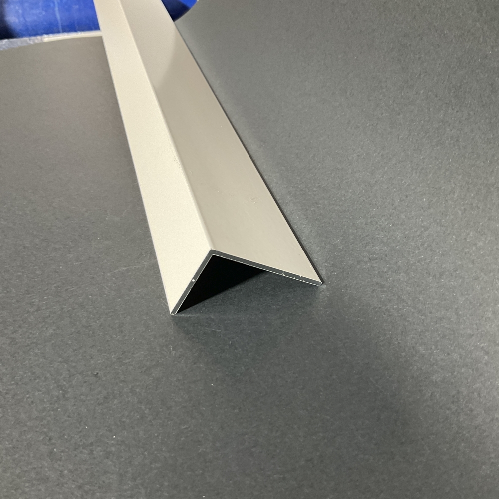 Angle 25mm x 20mm x 1.6mm x 6.5mtrs - Surf Mist Matt