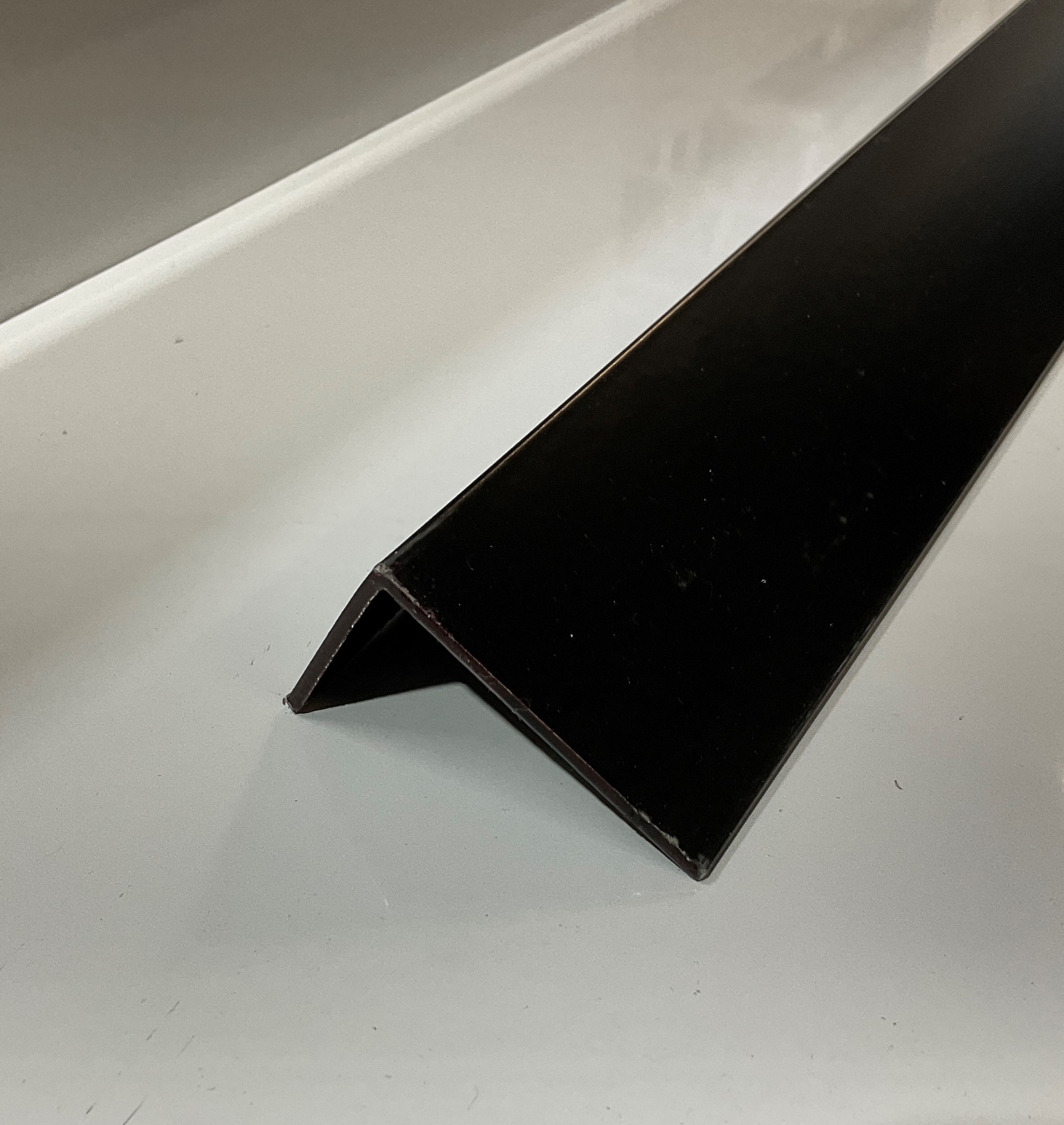 Angle 40mm x 25mm x 1.6mm x 6.5Mtrs Matt Black