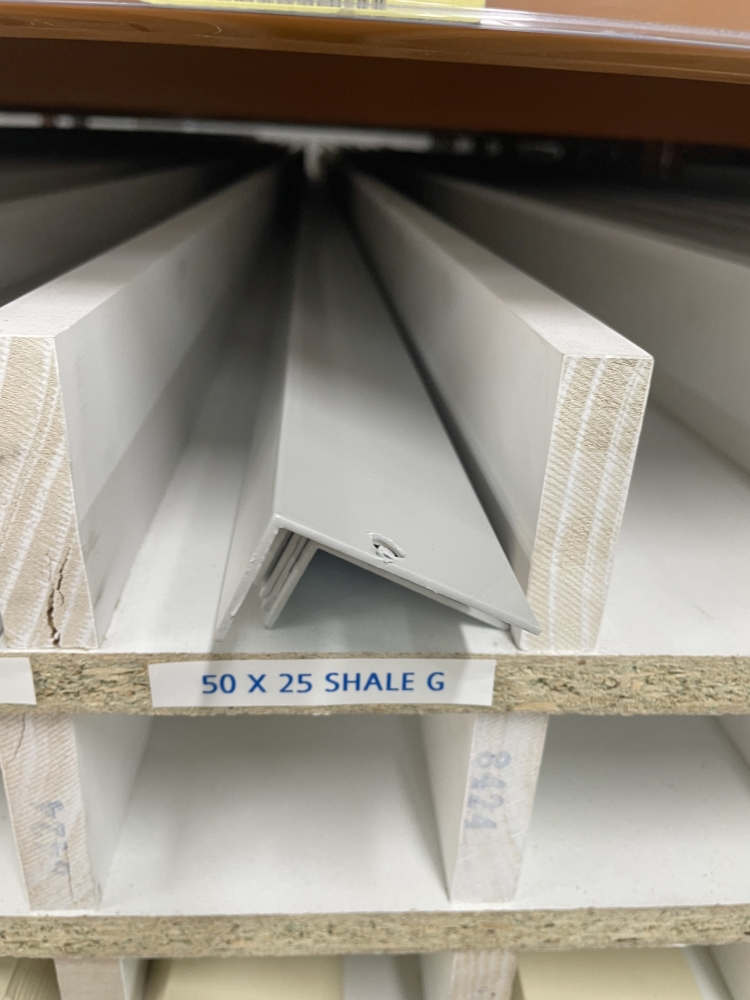 ANGLE 50X25X1.6X6.5M SHALE GREY