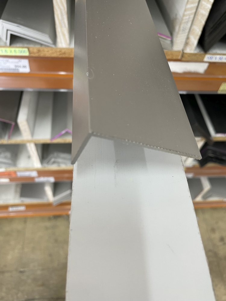 ANGLE 60mm X 25mm X 1.8MM X 6.5MTRS CLEAR