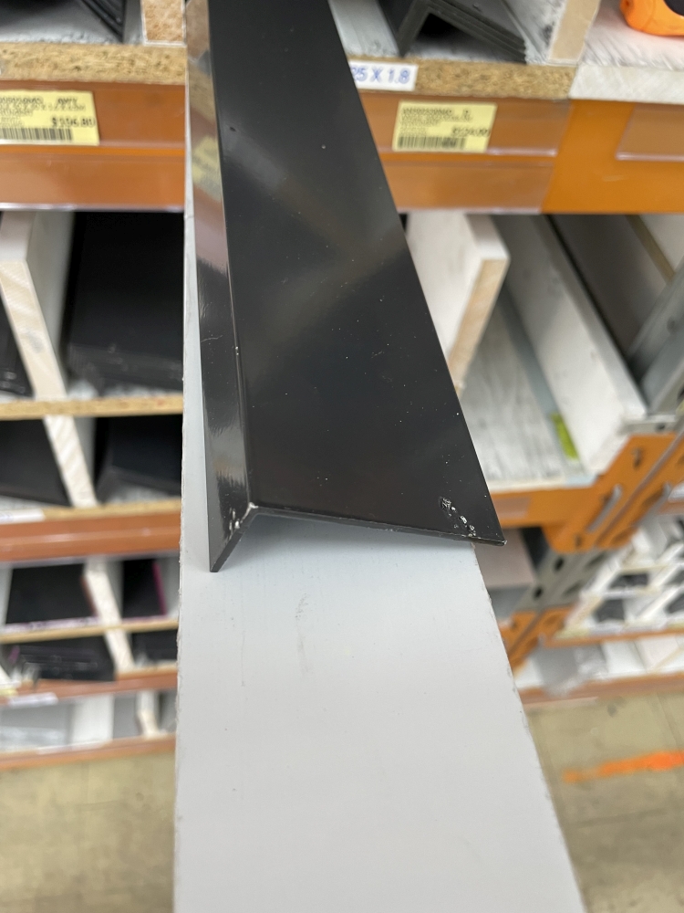 ANGLE 60mm X 25mm X 1.8MM X 6.5MTRS BLACK SATIN