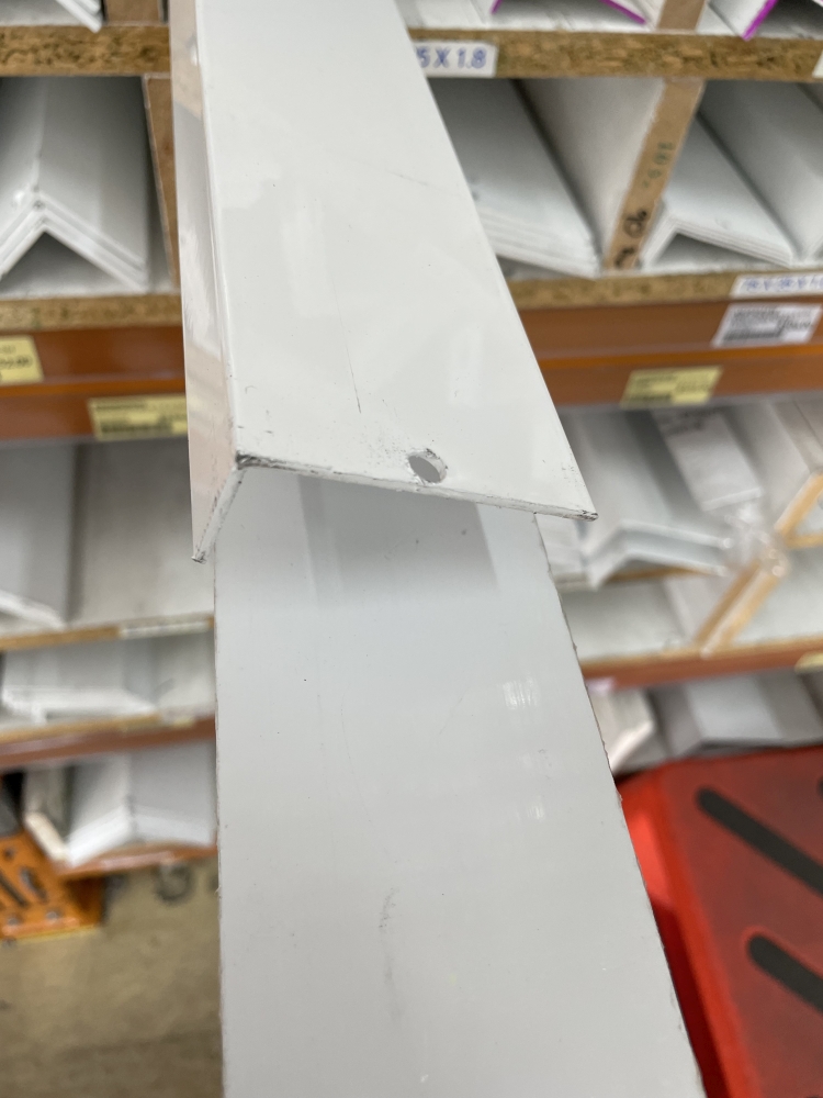 ANGLE 60mm X 25mm X 1.8MM X 6.5MTRS WHITE