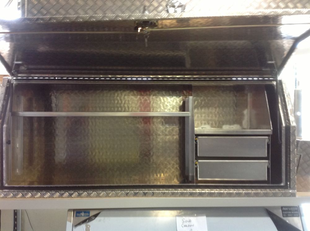 Front Opening Tool Box 2100 x 850 x 550 FULL DOORTREAD PLATE