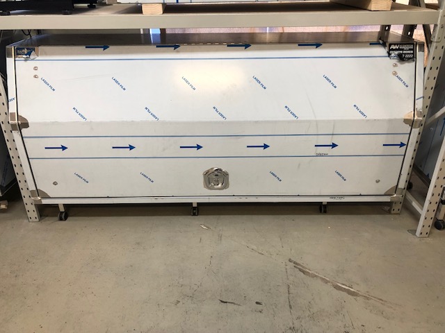 Plain Front Opening Tool Box 2100mm Adjustable Shelf