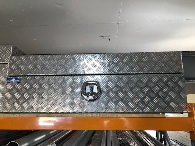 Front Opening Under Truck Box 1200mm X 400mm X 400mm(h)