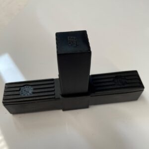25mm Steel "Push-in" Connector Black 3 Leg Flat