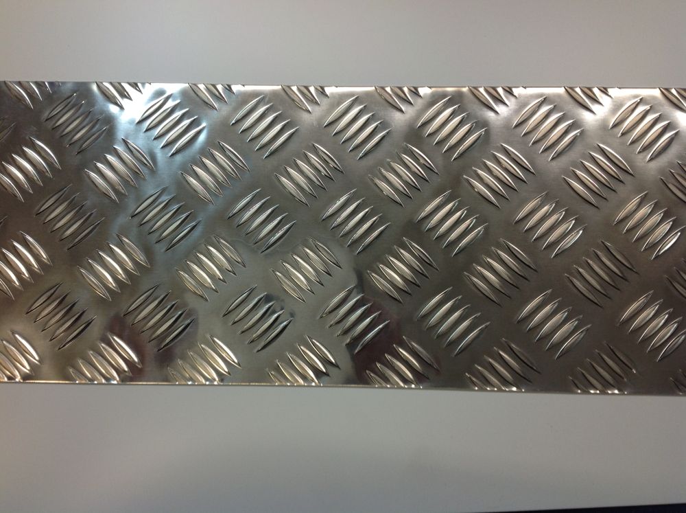 Cut Plate - 6mm Treadplate 1200mm x 600mm
